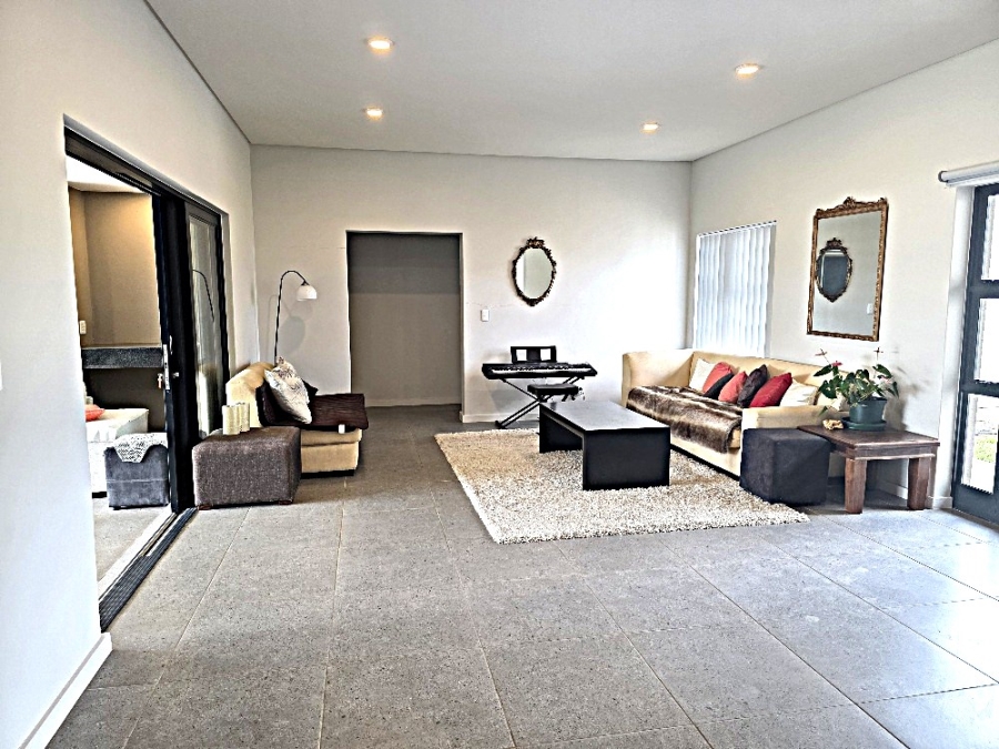 3 Bedroom Property for Sale in Hartland Lifestyle Estate Western Cape